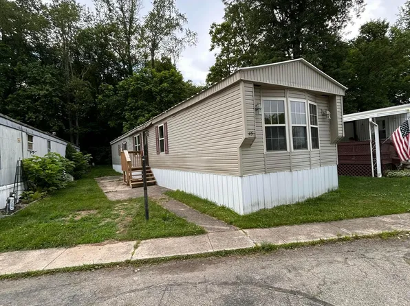 110 E Hickory Grove Rd #45, Urbana, OH 43078