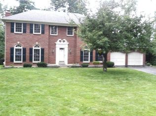 8913 Cypresspoint Ln, Cincinnati, OH 45249