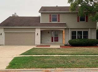 205 Ravinia Dr, Shorewood, IL