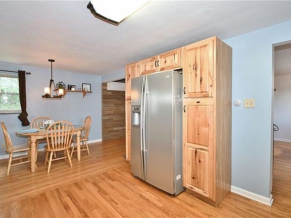 4th image of 5353 Orchard Hill Dr