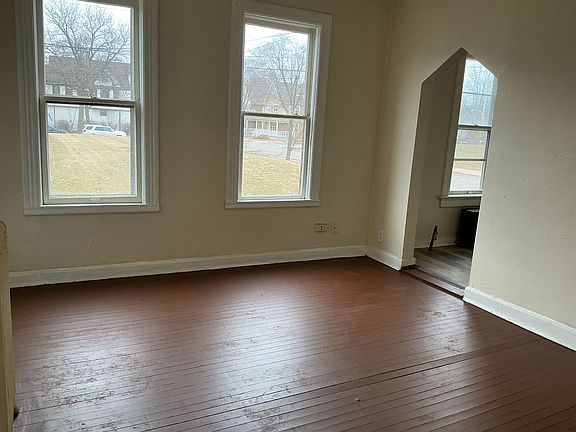 4th image of 1120 W Hadley St #2807