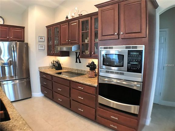 5th image of 508 W Cashew