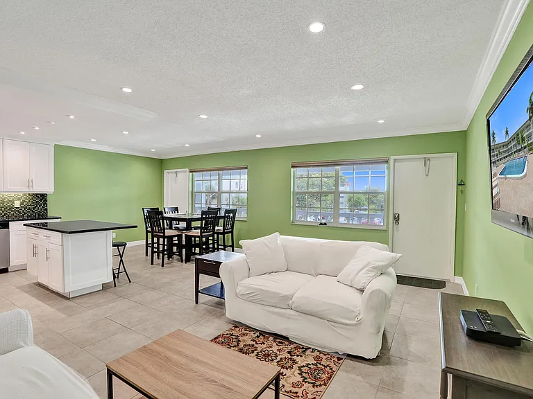 5203 NE 24th Ter #B314 — Photo 19