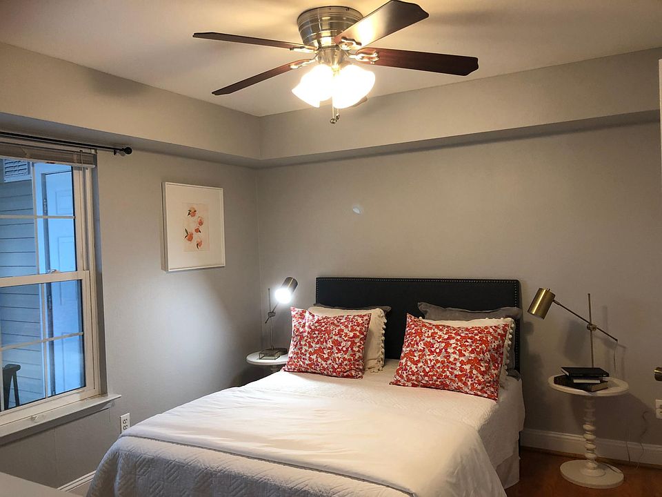 1st image of 3313 Wyndham Cres #3206