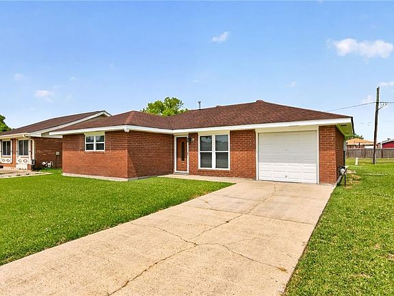 3rd image of 3353 Bretagne Ct