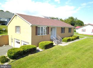 1580 Beacon St, Keyser, WV 26726