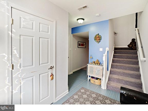 3rd image of 58 Alexis Dr