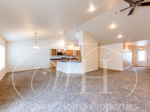 4th image of 739 SE Magnoni Dr
