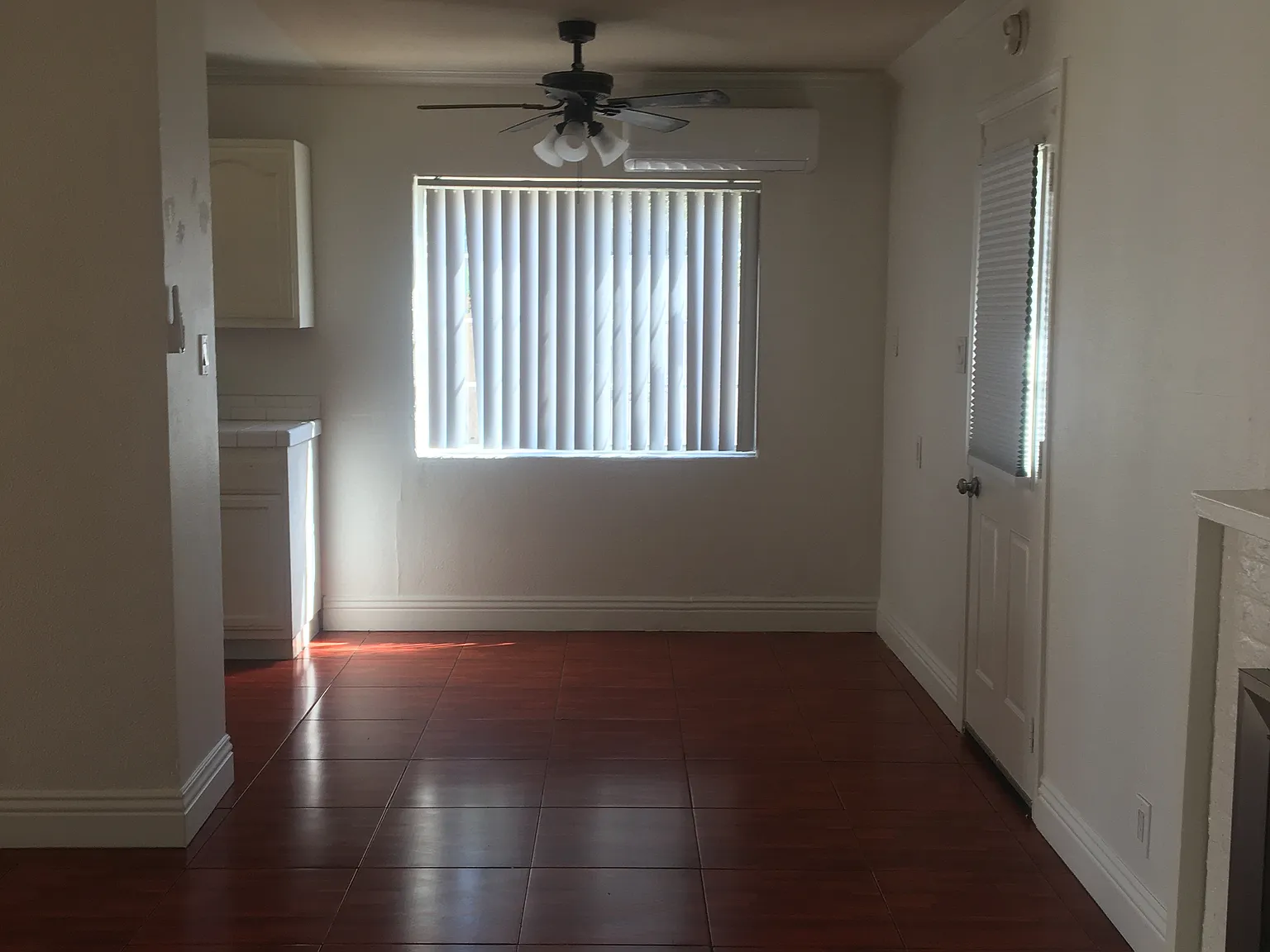 3 bed, 1012 sqft, $2,650 — Photo 4