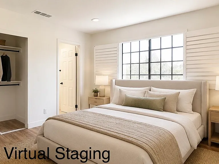 Master Bedroom w/ En-Suite