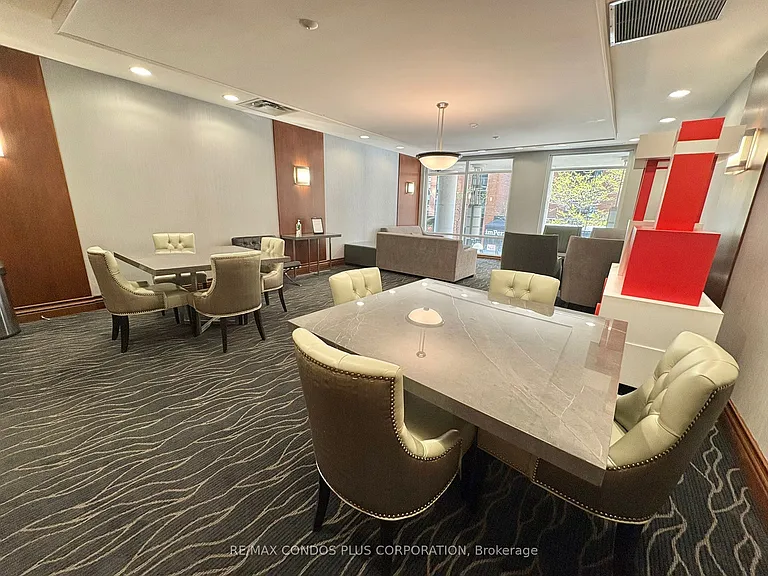 1121 Bay St #1005 — Photo 14
