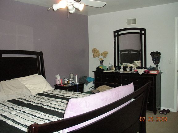 Master Bedroom (2)