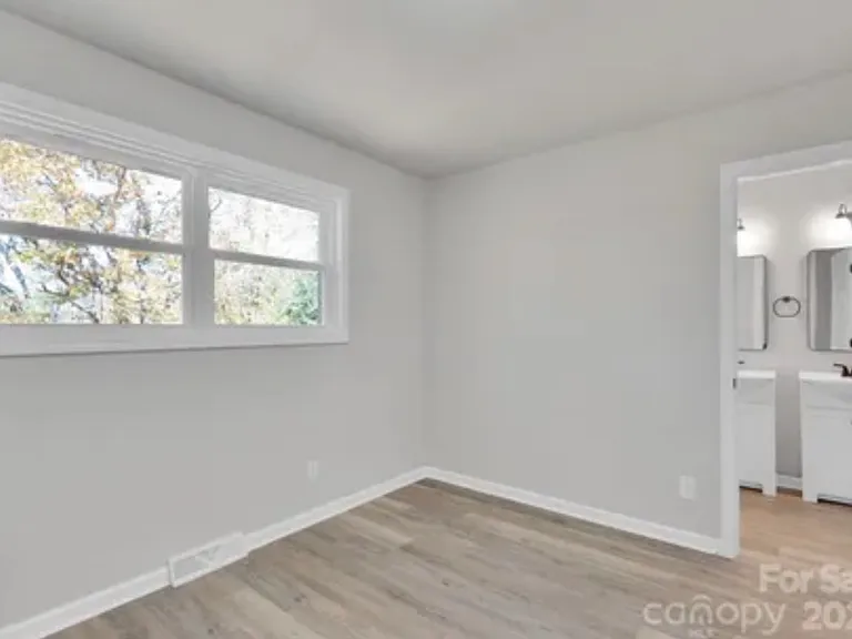 2545 Abelwood Rd — Photo 17