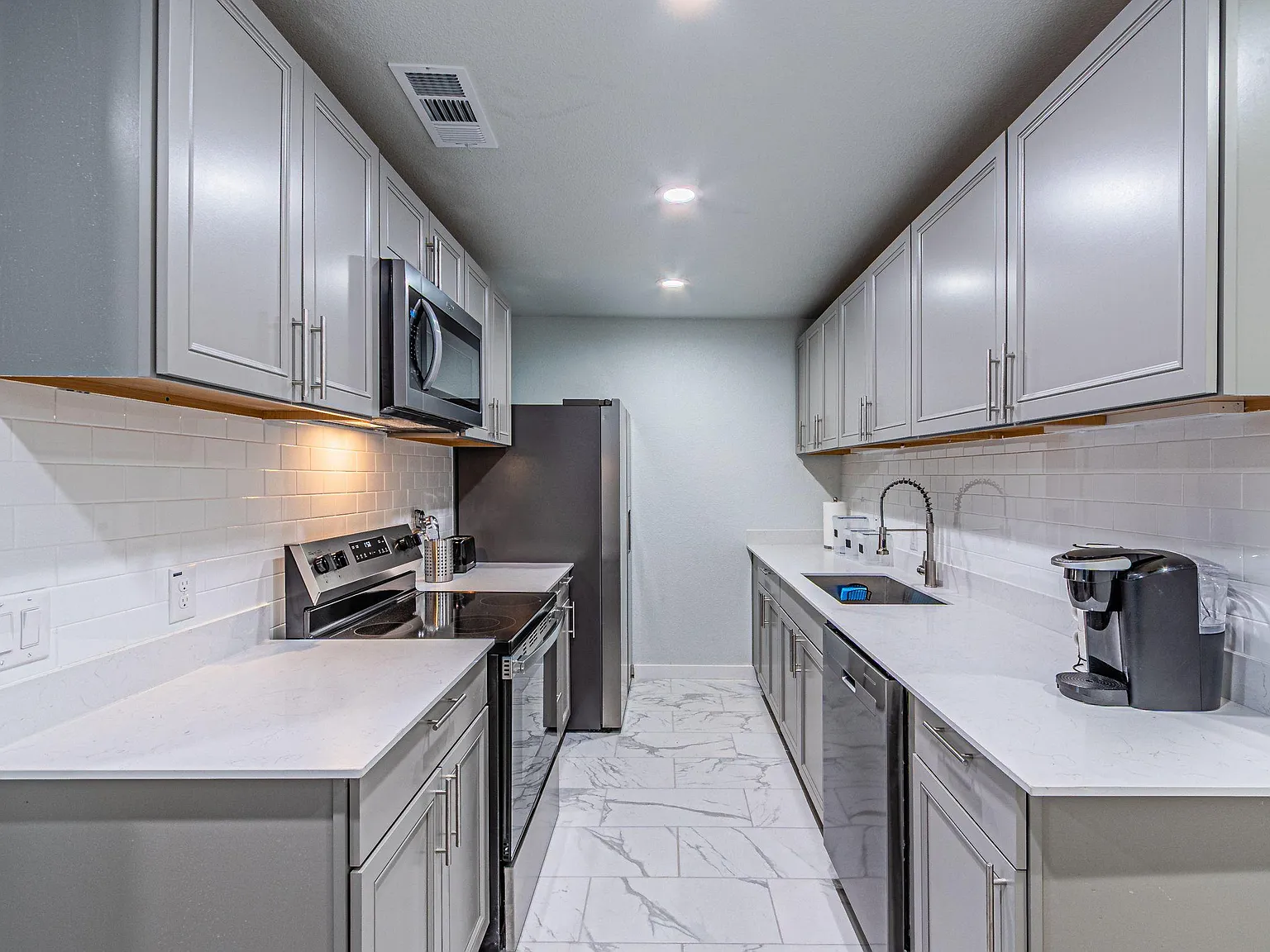 4 bed, 2.5 bath, 1650 sqft, $845 — Photo 4