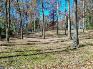 131 Canix Ln, Hoschton, GA 30548