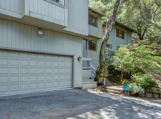 19 Woodcrest Dr, Orinda, CA 94563