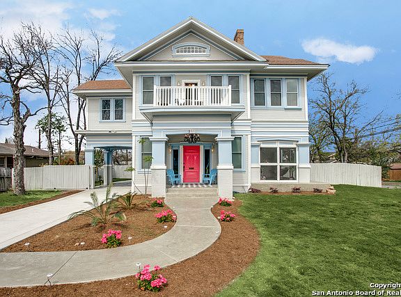 4th image of 905 W Agarita Ave