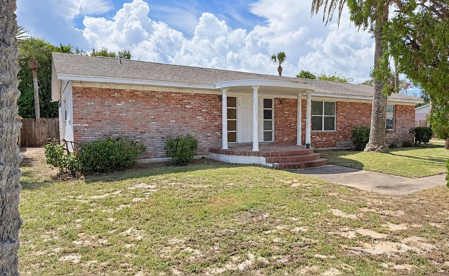 4 bed, 2079 sqft, $2,495 — Photo 4