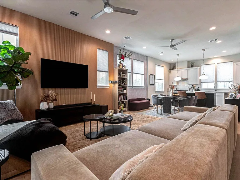 2802 Grand Fountains Dr #A — Photo 7