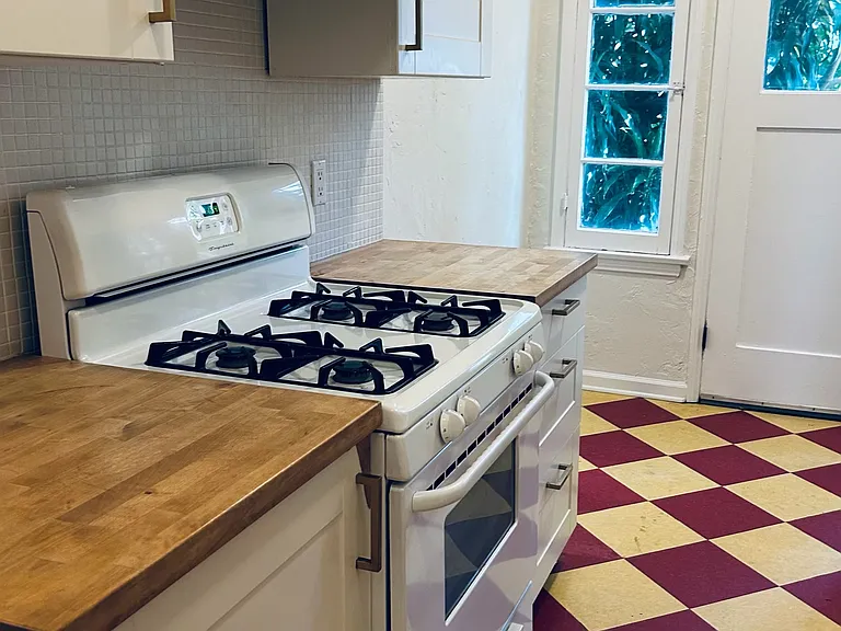 3517 Marathon St #204 — Photo 16