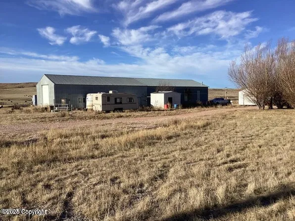 10 Warbonnet Rd, Moorcroft, WY 82721