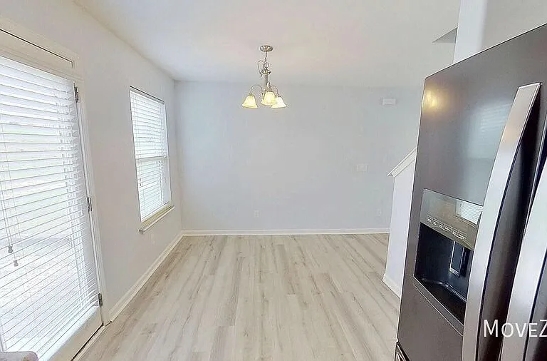 1637 Brownairs Ln — Photo 19