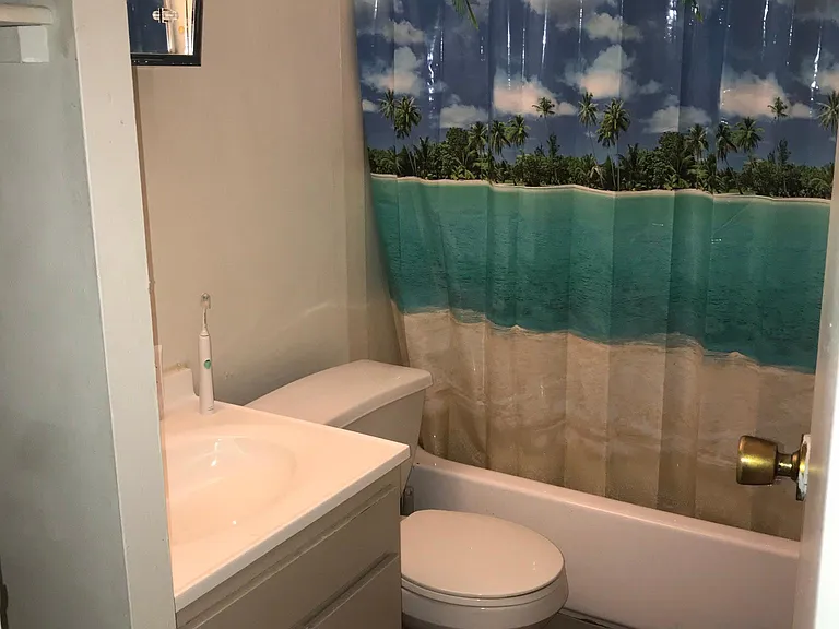 Mulligan Place Apartments — Photo 6