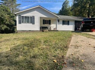 640 Lee Creek Rd, Culloden, WV 25510