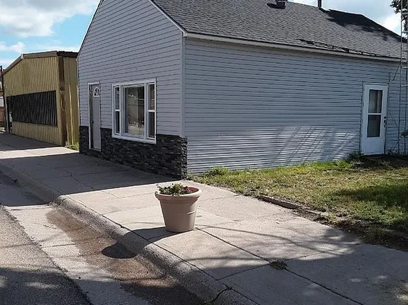 207 State St, Brule, NE 69127