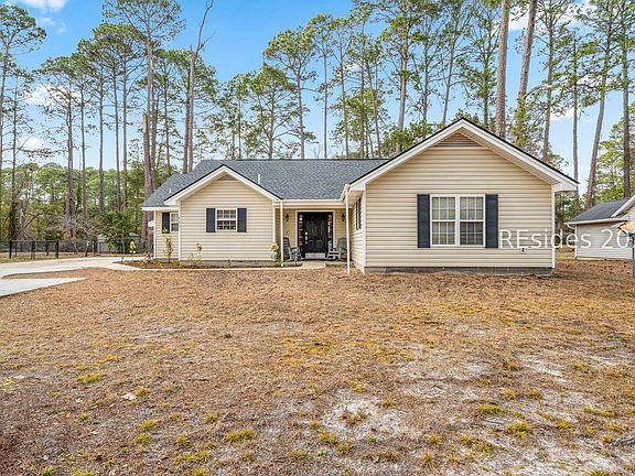 3rd image of 501 Sams Point Rd