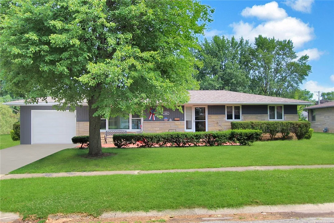 904 Bell Ave photo 1