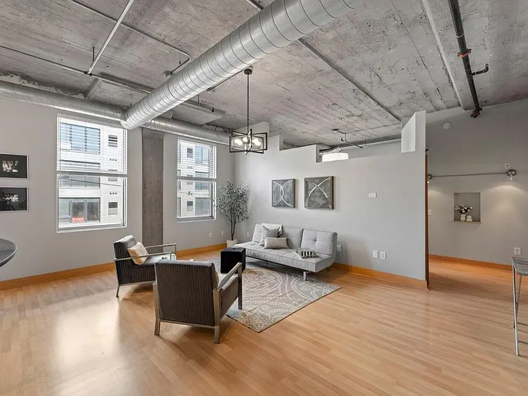 918 3rd St N #207 — Photo 3
