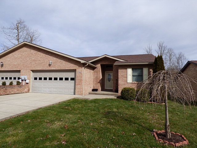 1st image of 305 Woodcrest Dr