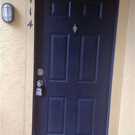 2nd image of 2855 Winkler Ave APT 114