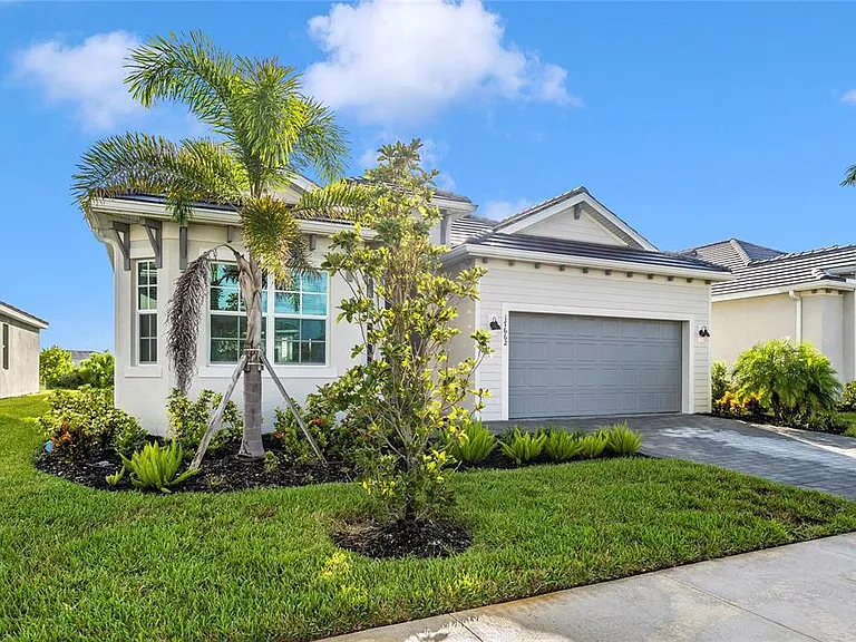 17662 Santorini Ct — Photo 53