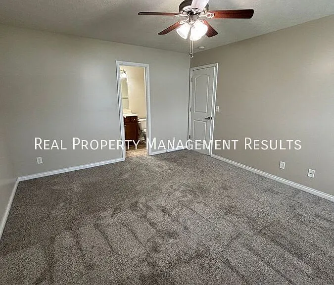 4890 Imperial Dr — Photo 13