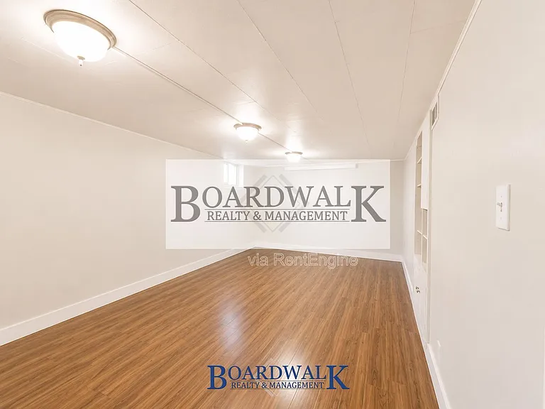 2725 S Lake St #2 — Photo 7