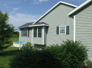 8173 Whispering Winds Ct, Caledonia, MI