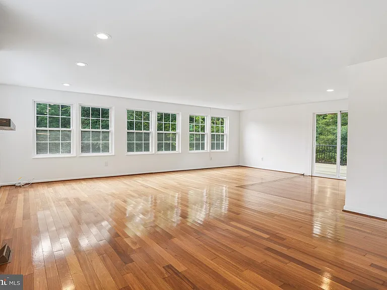 15304 Good Hope Rd — Photo 4