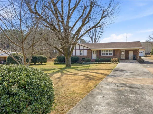 1507 3rd St NE, Jasper, AL 35504