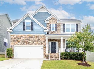 704 Maple Brook Rd, Fuquay Varina, NC 27526