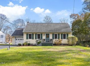 12 Bradford Pl, Slingerlands, NY 12159