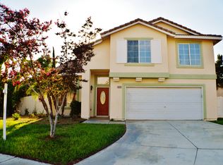 10504 Horseshoe Dr, Bloomington, CA 92316