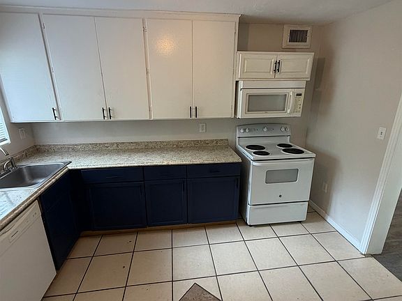 5th image of 318 E Pershing St