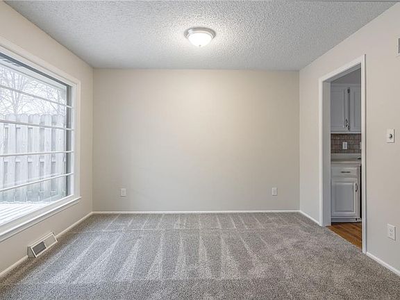 5th image of 5912 N Mersington Ave
