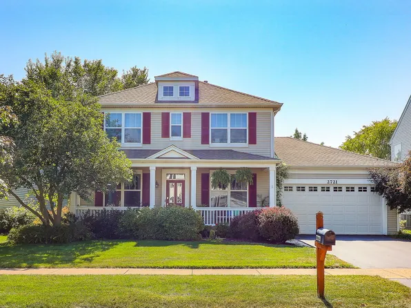 2721 Lansdale St, Aurora, IL 60503