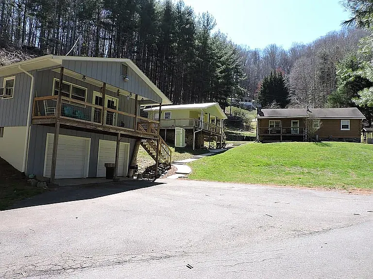 185 Baldridge Dr #2 — Photo 3