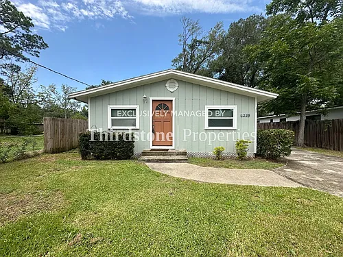 1228 Neva St Photo 1 1228 Neva St Photo 1