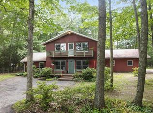 135 Manor Ln E, Lehighton, PA 18235