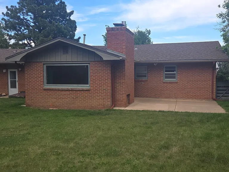 822 Orion Dr — Photo 3